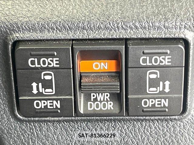 Toyota SIENTA 2015-12 8745853-4