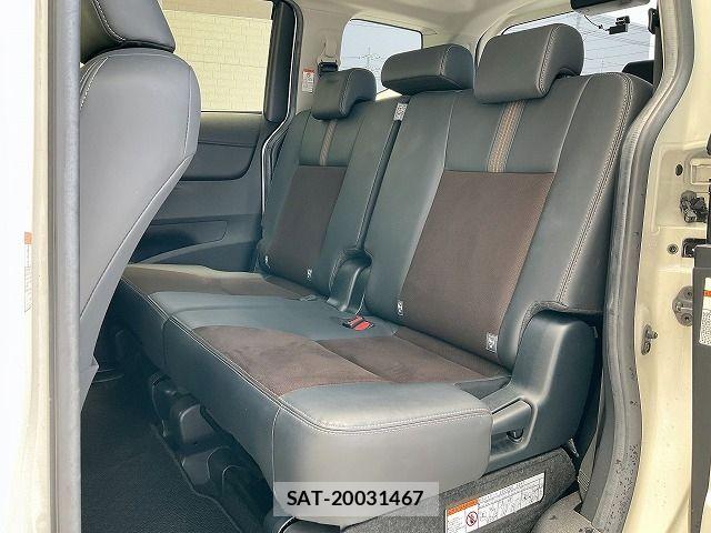 Toyota SIENTA 2020-06 8745841-12