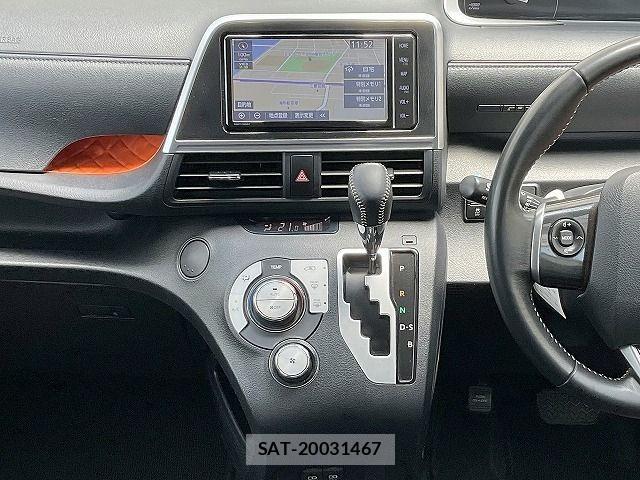 Toyota SIENTA 2020-06 8745841-3