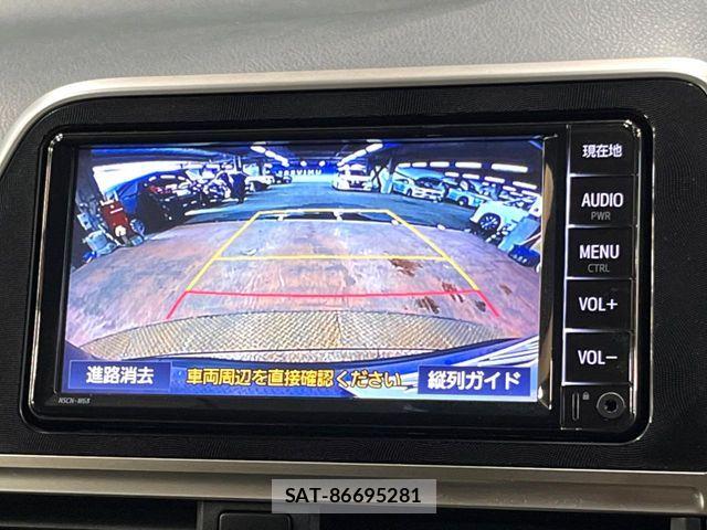 Toyota SIENTA 2021-12 8745837-3