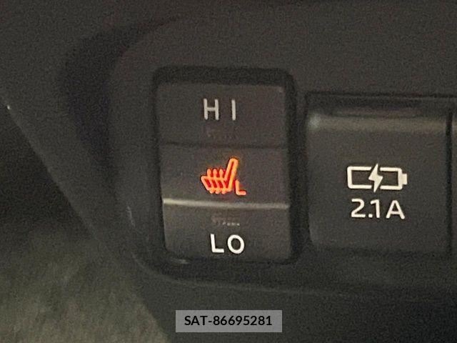 Toyota SIENTA 2021-12 8745837-5