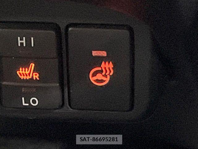 Toyota SIENTA 2021-12 8745837-6