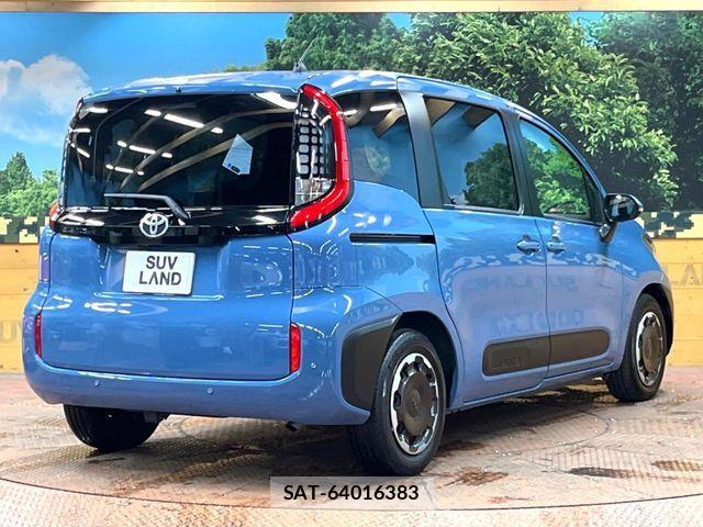 Toyota SIENTA 2022-11 8745834-16
