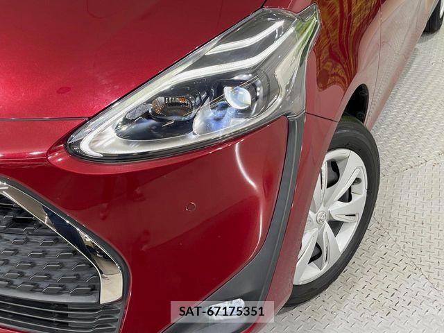 Toyota SIENTA 2021-10 8745839-11