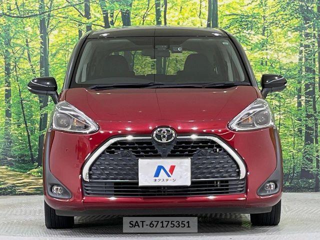 Toyota SIENTA 2021-10 8745839-13