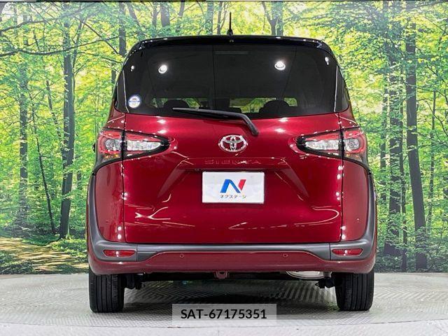 Toyota SIENTA 2021-10 8745839-14