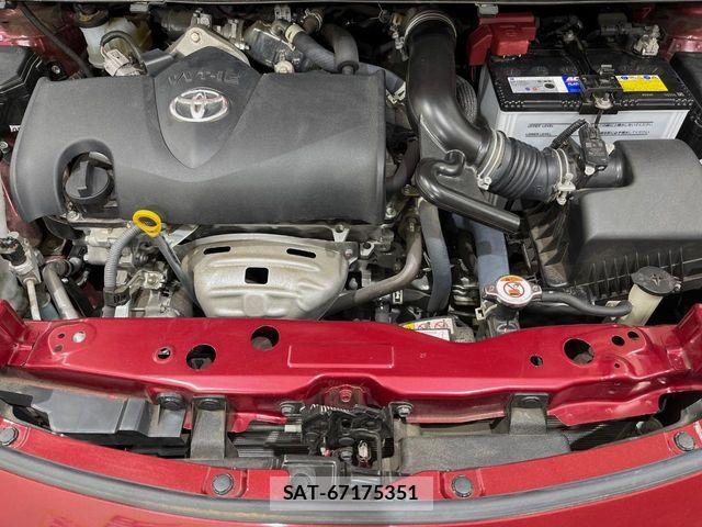 Toyota SIENTA 2021-10 8745839-17