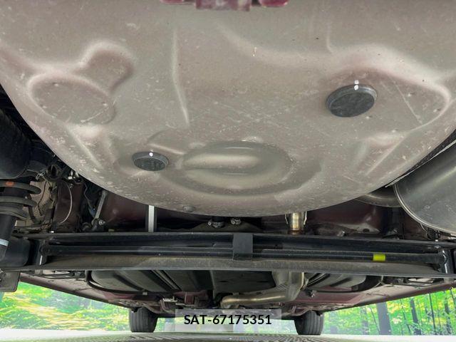 Toyota SIENTA 2021-10 8745839-18