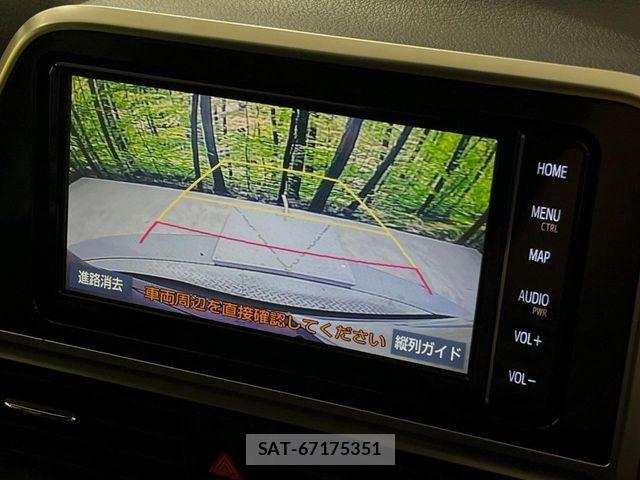 Toyota SIENTA 2021-10 8745839-3