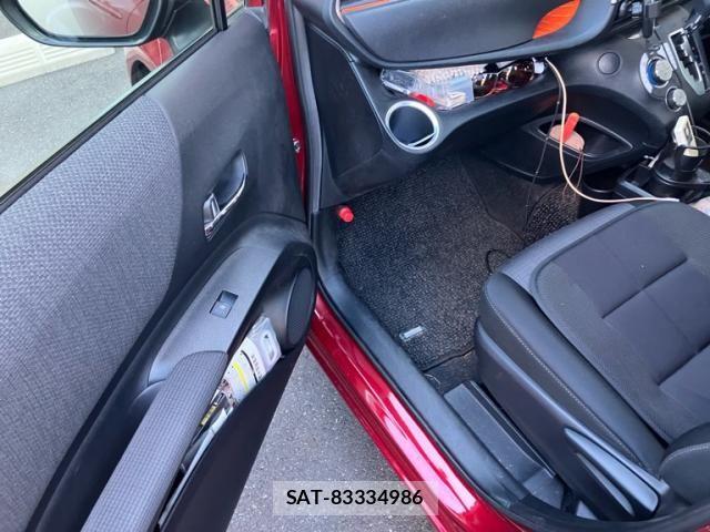 Toyota SIENTA 2019-10 8745852-11