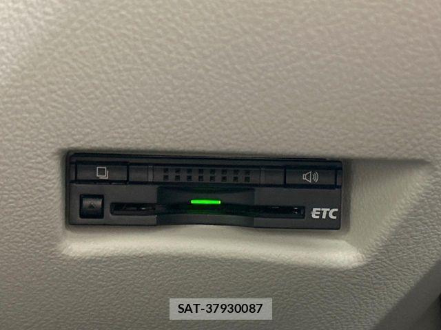 Toyota SIENTA 2016-01 8745849-5