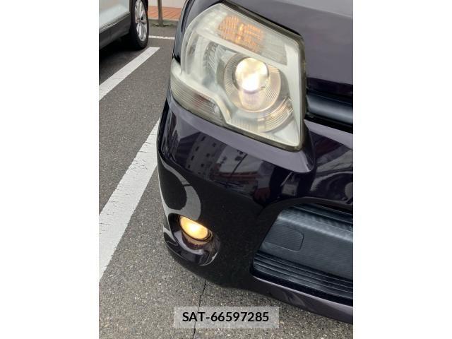 Toyota SIENTA 2014-02 8745859-11