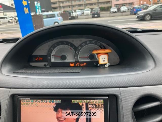 Toyota SIENTA 2014-02 8745859-18