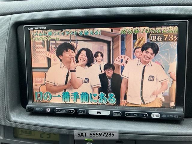 Toyota SIENTA 2014-02 8745859-19