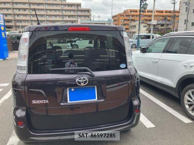 Toyota SIENTA 2014-02 8745859-4