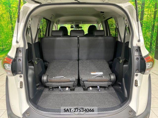 Toyota SIENTA 2022-07 8745835-10