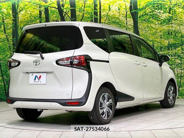 Toyota SIENTA 2022-07 8745835-17