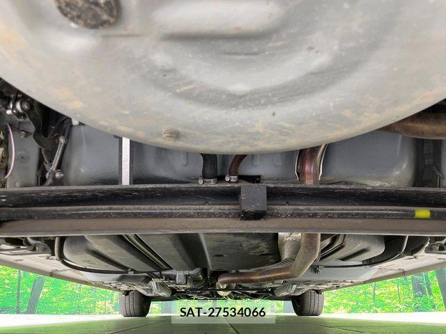 Toyota SIENTA 2022-07 8745835-19