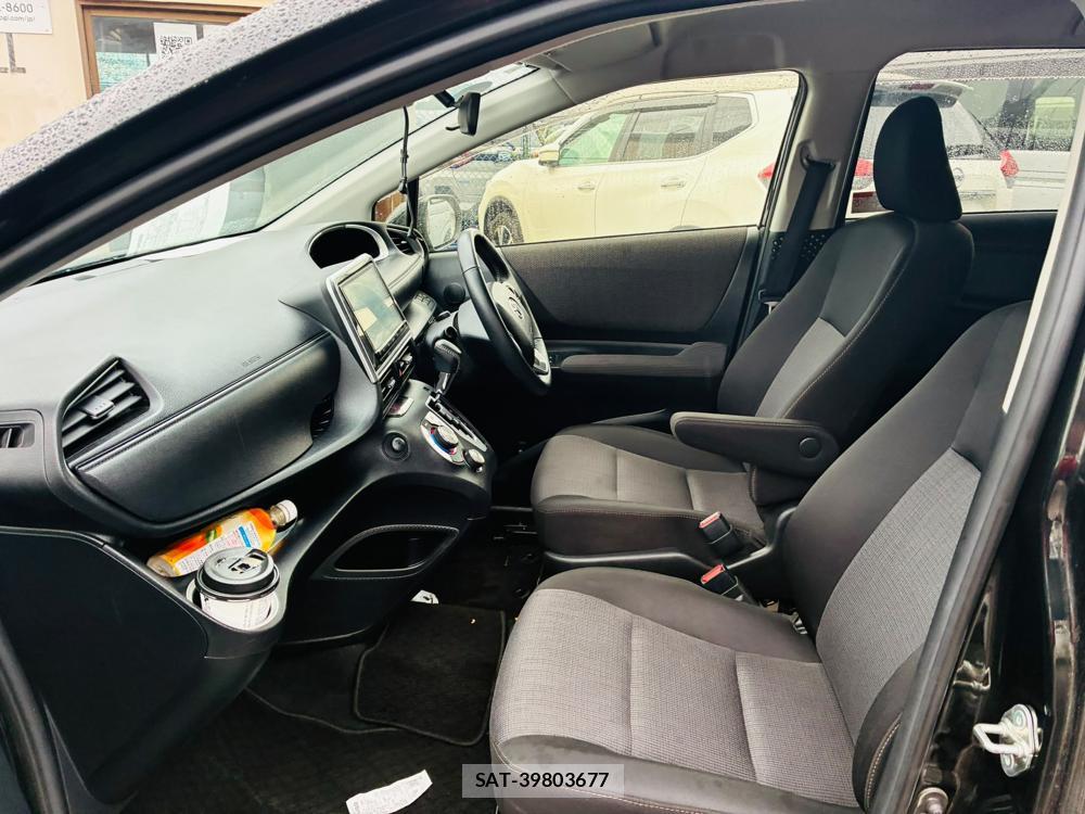 Toyota SIENTA 2022-05 8487794-10
