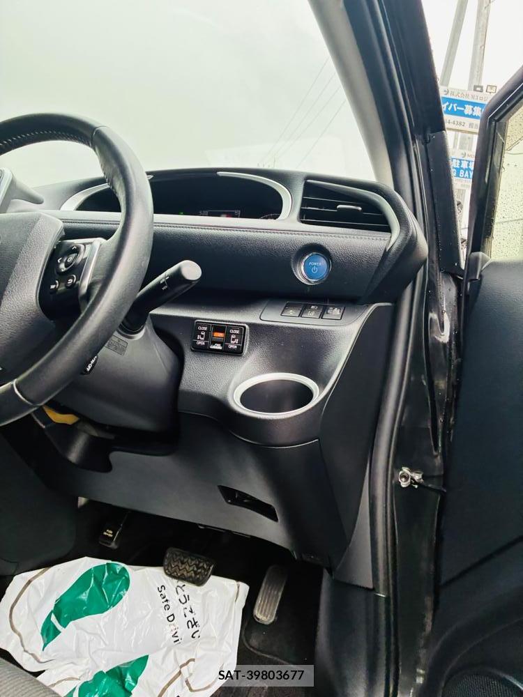 Toyota SIENTA 2022-05 8487794-16