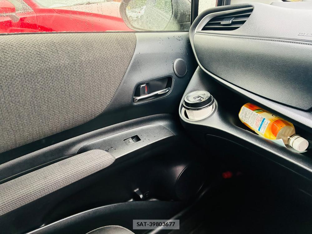 Toyota SIENTA 2022-05 8487794-23