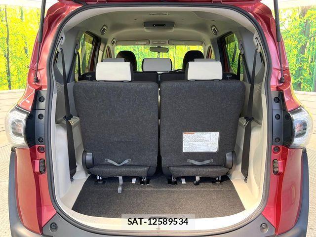 Toyota SIENTA 2016-03 8745856-10