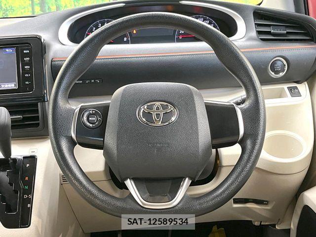 Toyota SIENTA 2016-03 8745856-11