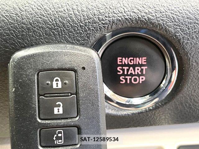 Toyota SIENTA 2016-03 8745856-6