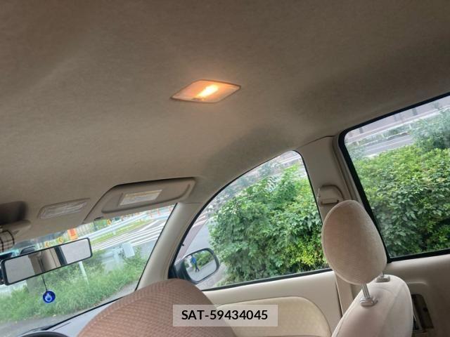 Toyota SIENTA 2009-12 8744175-11