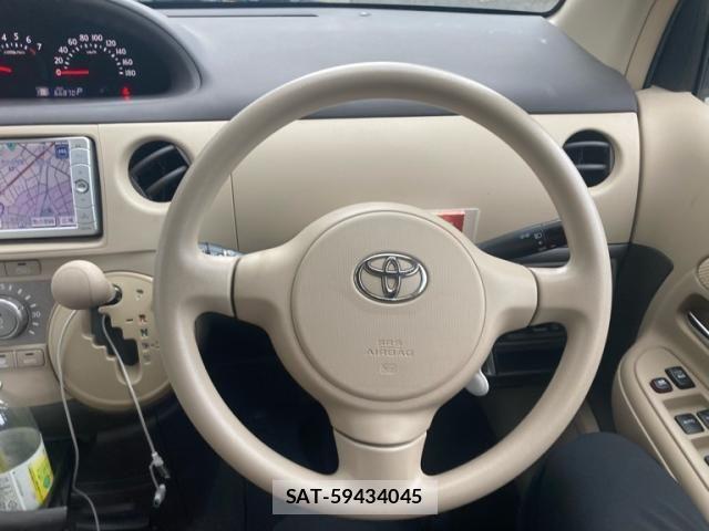 Toyota SIENTA 2009-12 8744175-16