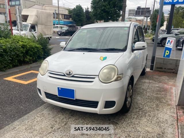 Toyota SIENTA 2009-12 8744175-1