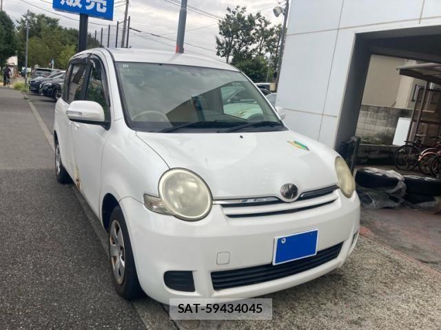 Toyota SIENTA 2009-12 8744175-2