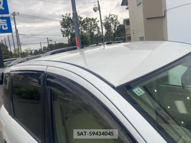 Toyota SIENTA 2009-12 8744175-4