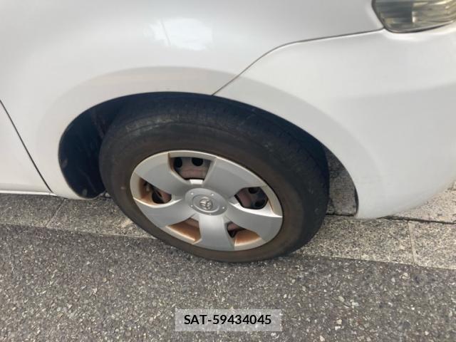 Toyota SIENTA 2009-12 8744175-8