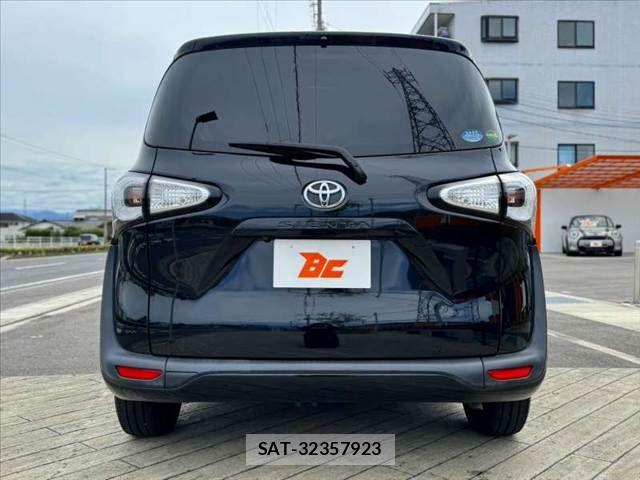 Toyota SIENTA 2017-02 8745854-13