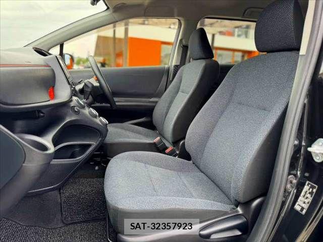 Toyota SIENTA 2017-02 8745854-16