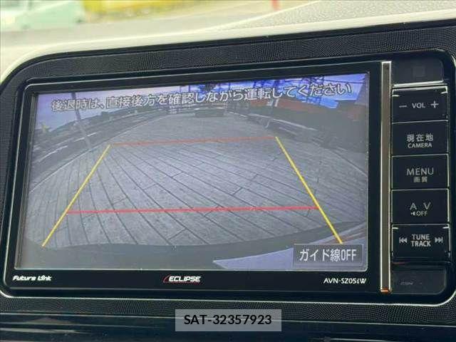 Toyota SIENTA 2017-02 8745854-3