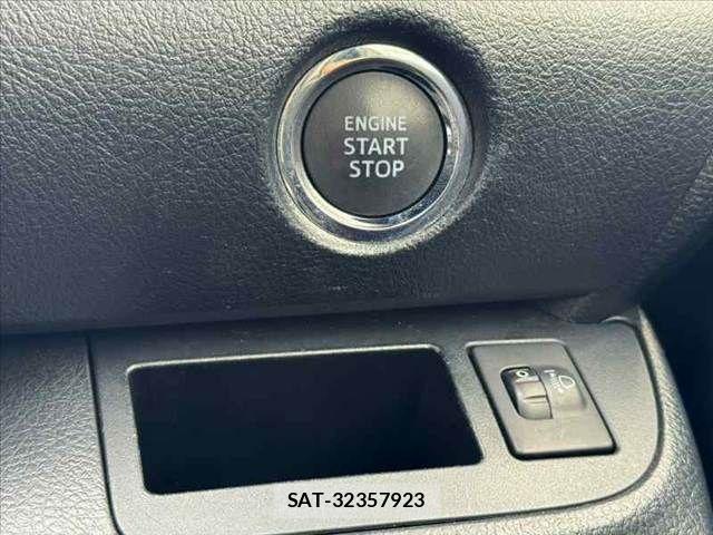 Toyota SIENTA 2017-02 8745854-6