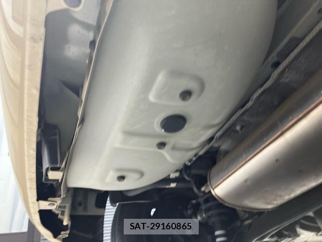 Toyota SIENTA 2023-03 8745840-11