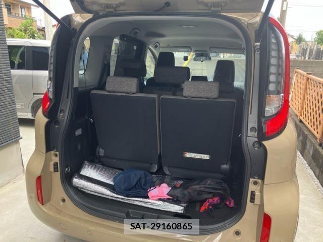 Toyota SIENTA 2023-03 8745840-12