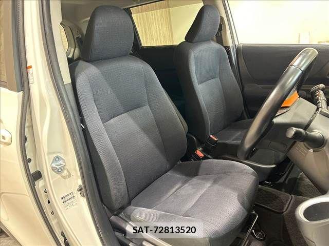 Toyota SIENTA 2016-10 8745858-9