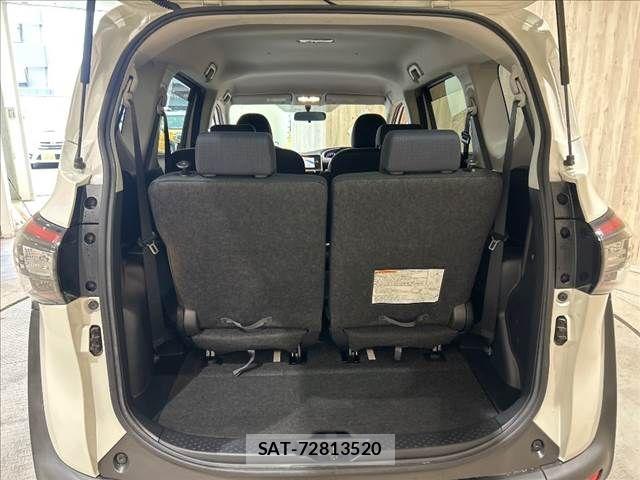 Toyota SIENTA 2016-10 8745858-12