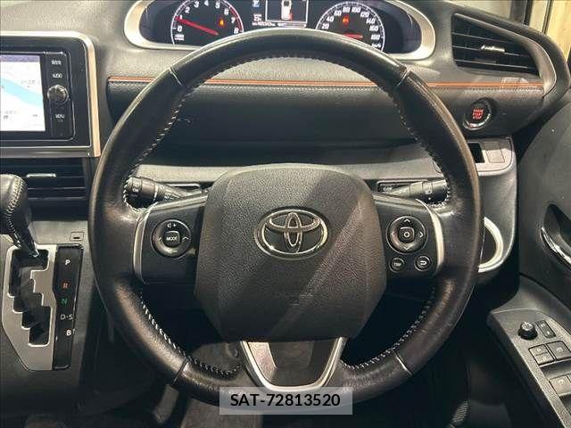Toyota SIENTA 2016-10 8745858-13