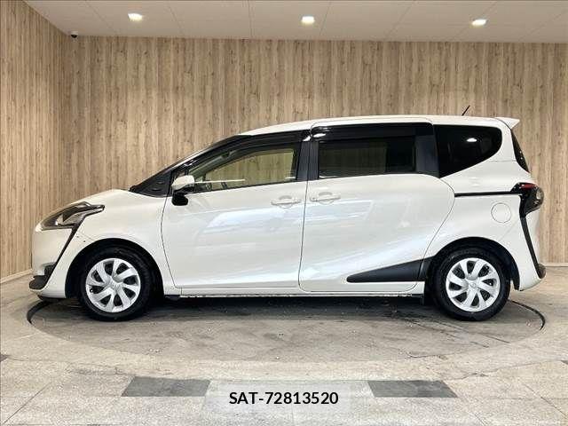 Toyota SIENTA 2016-10 8745858-23