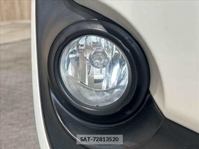 Toyota SIENTA 2016-10 8745858-27