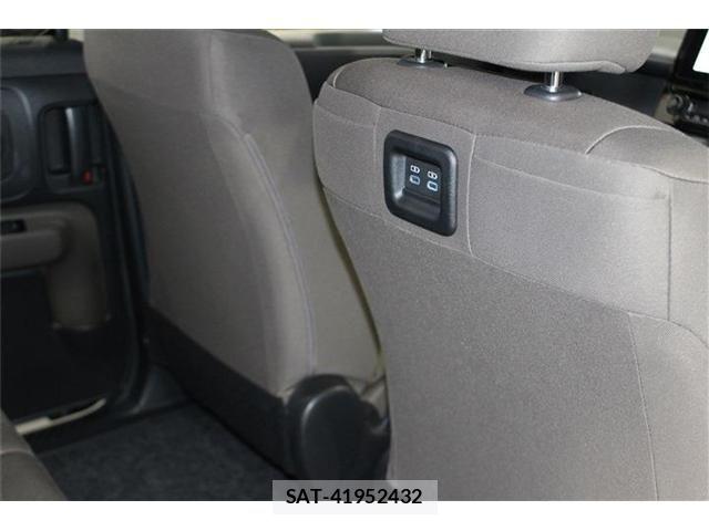 Toyota SIENTA 2022-11 8744251-13