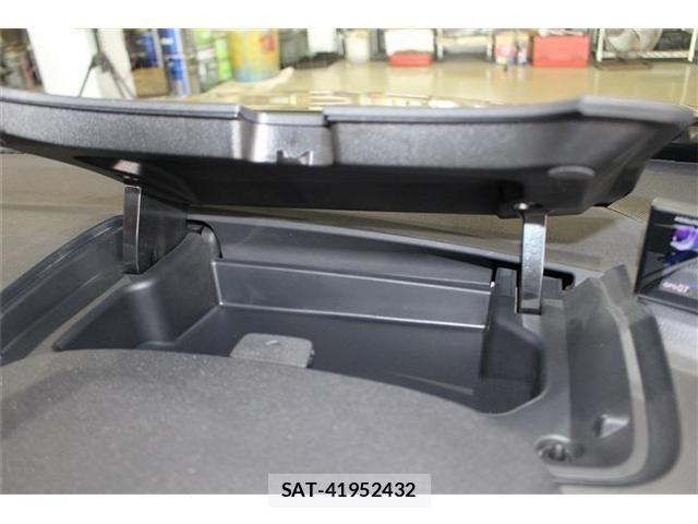 Toyota SIENTA 2022-11 8744251-28