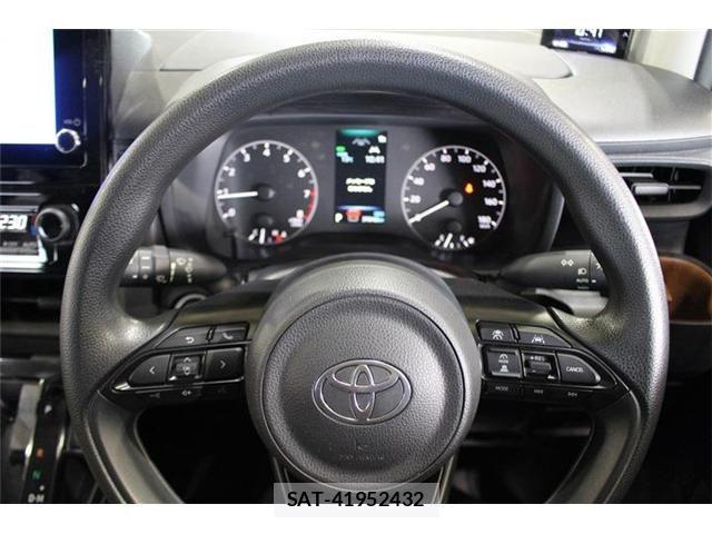 Toyota SIENTA 2022-11 8744251-29