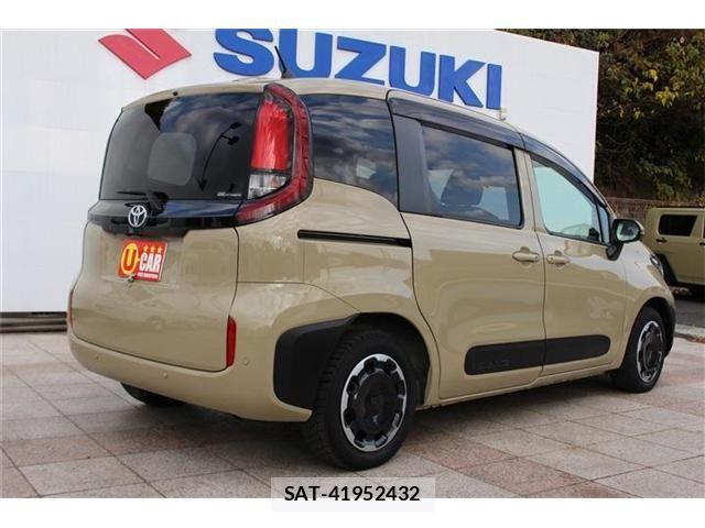 Toyota SIENTA 2022-11 8744251-5
