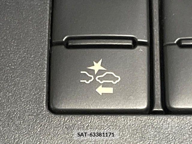 Toyota SIENTA 2016-04 8782037-4